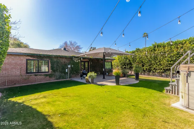 $3,300 | 1519 West Flower Circle North, Phoenix, AZ 85015