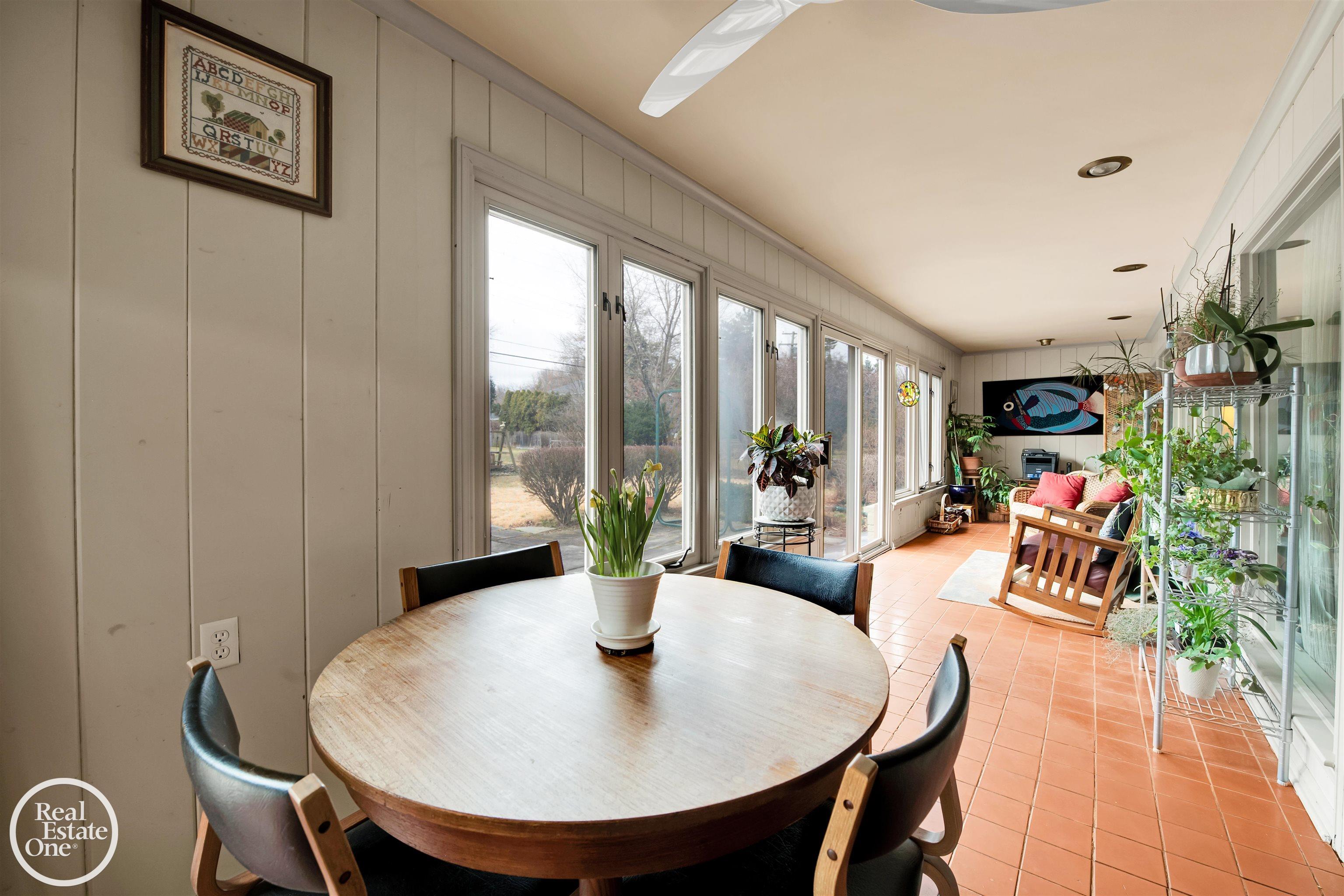 57 Hampton Road Grosse Pointe Shores, MI 48236 - Photo 12 of 35