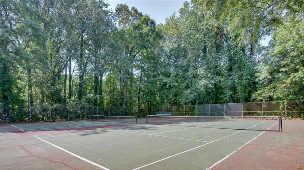 3091 Colonial Way, Unit H4 Atlanta, GA 30341 - Photo 3 of 8