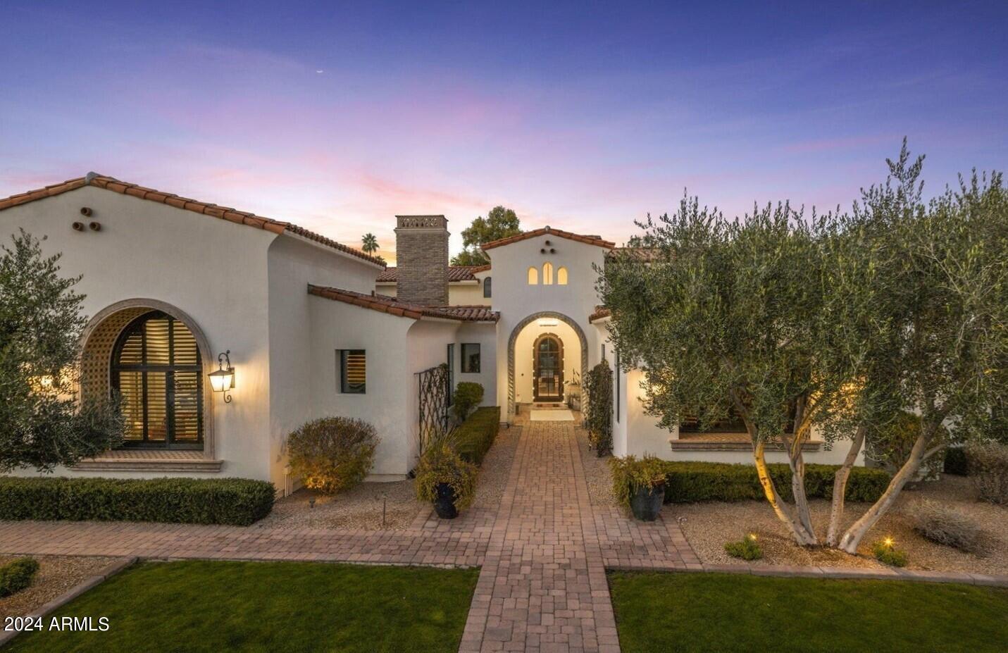6630 East Stallion Road Paradise Valley, AZ 85253 - Photo 3 of 130 StallionRoad6630e09102024front
