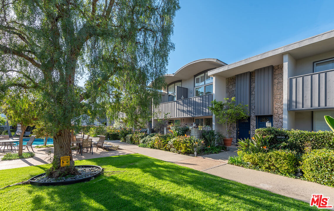 13233 Fiji Way, Unit H Marina del Rey, CA 90292 - Photo 41 of 48