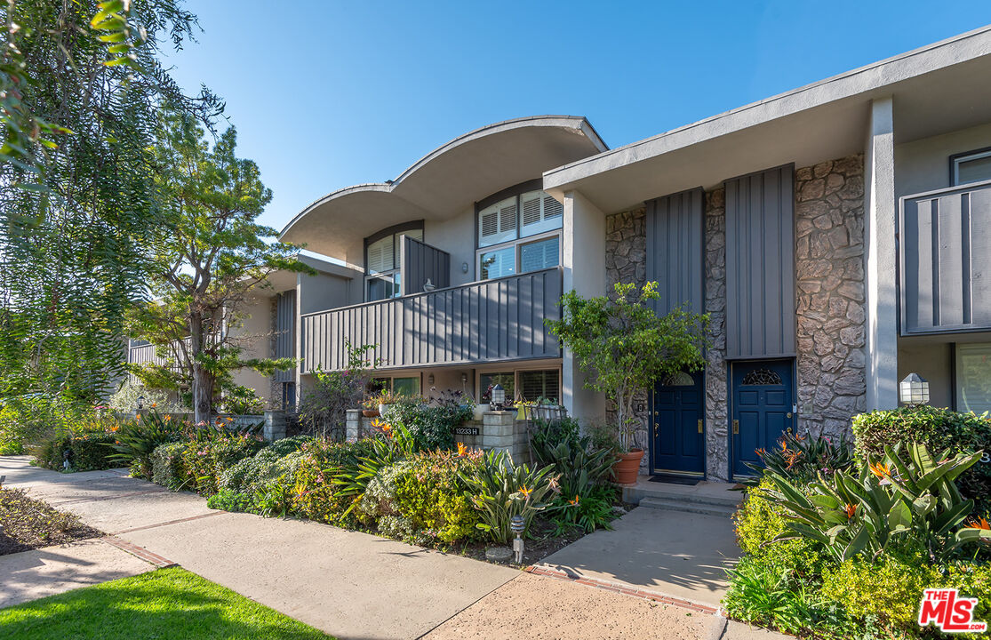 13233 Fiji Way, Unit H Marina del Rey, CA 90292 - Photo 43 of 48