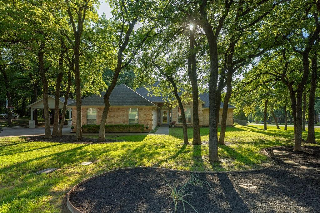 106 Hillside Dr East  