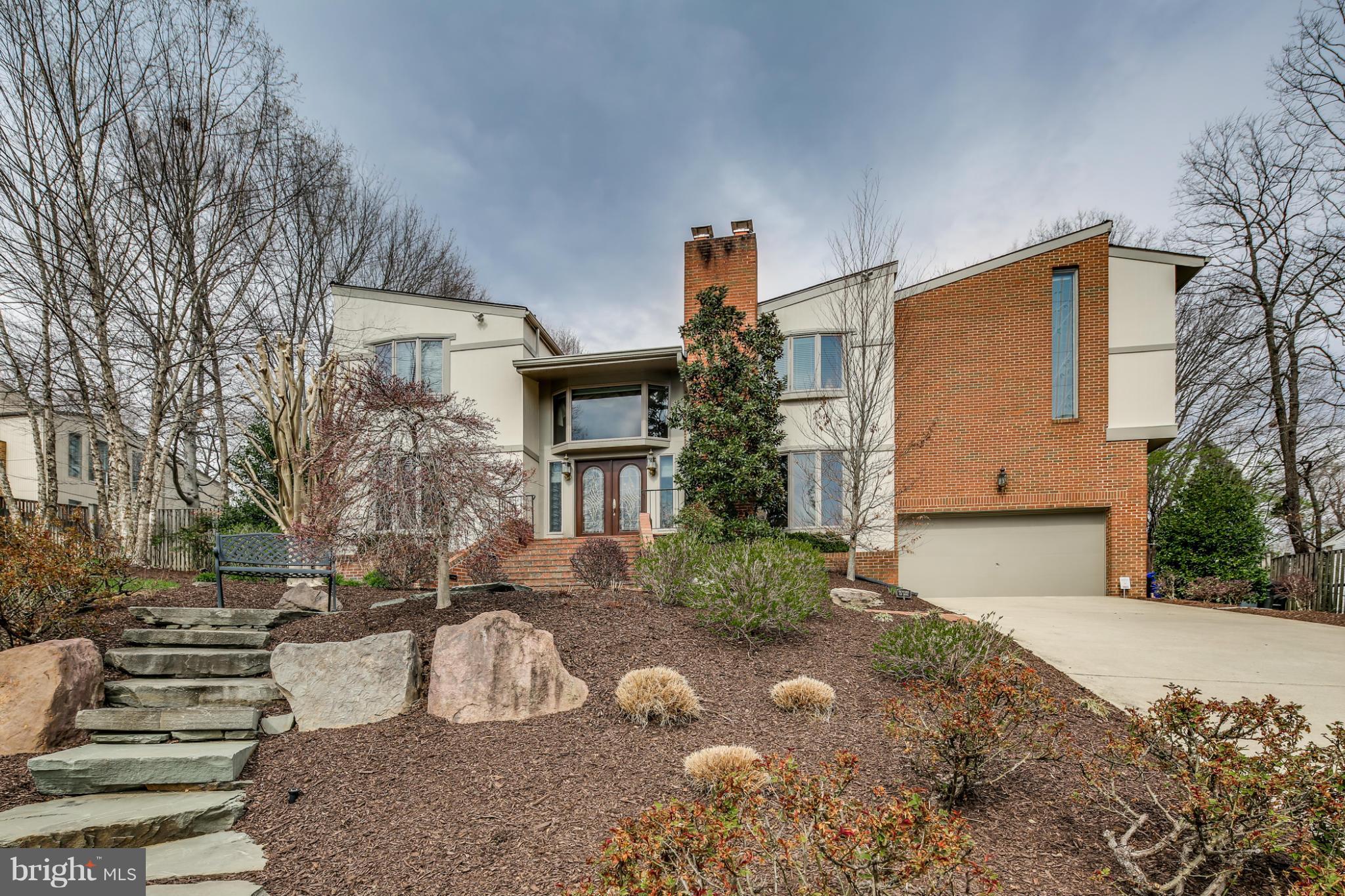 9801 Clydesdale Street Potomac, MD 20854 - Photo 1 of 30 Exterior (Front)