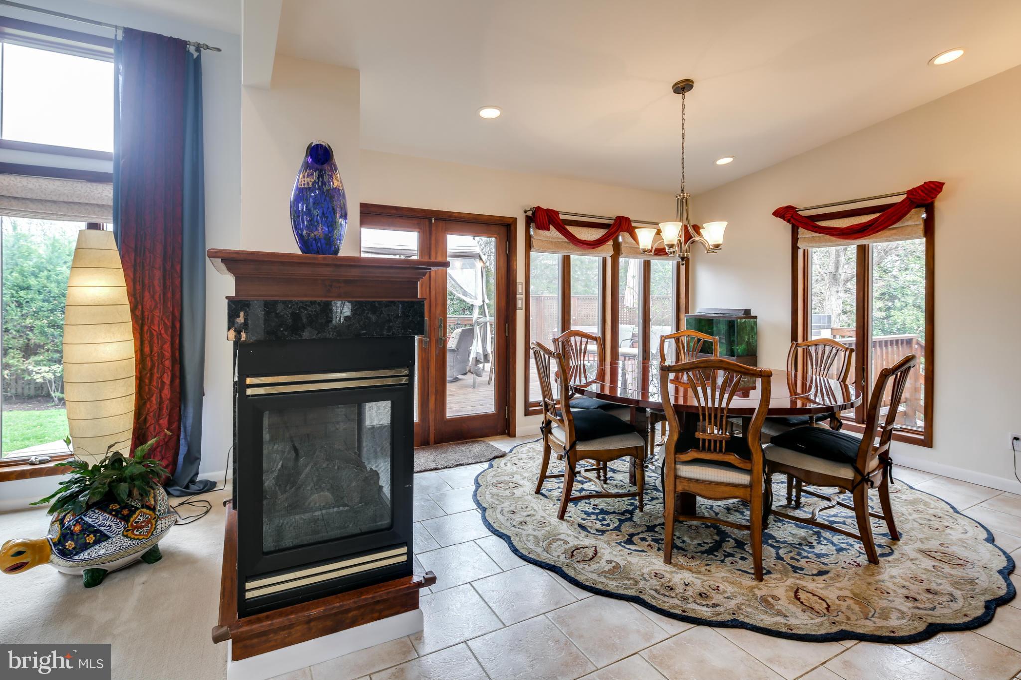 9801 Clydesdale Street Potomac, MD 20854 - Photo 12 of 30 Kitchen