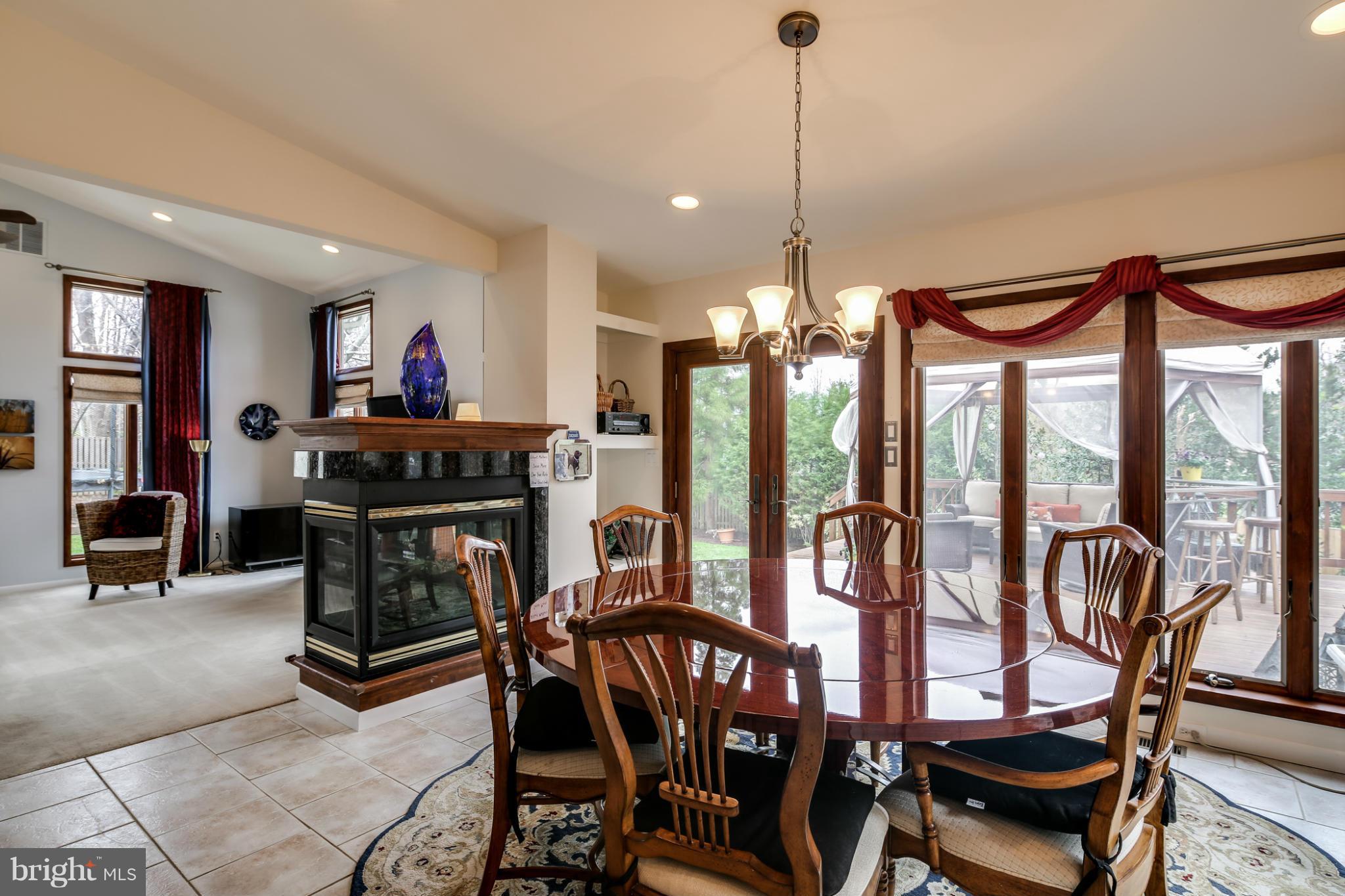 9801 Clydesdale Street Potomac, MD 20854 - Photo 13 of 30 Kitchen