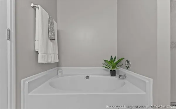 $1,300 | 382 Bubble Creek Court, Unit 6, Fayetteville, NC 28311