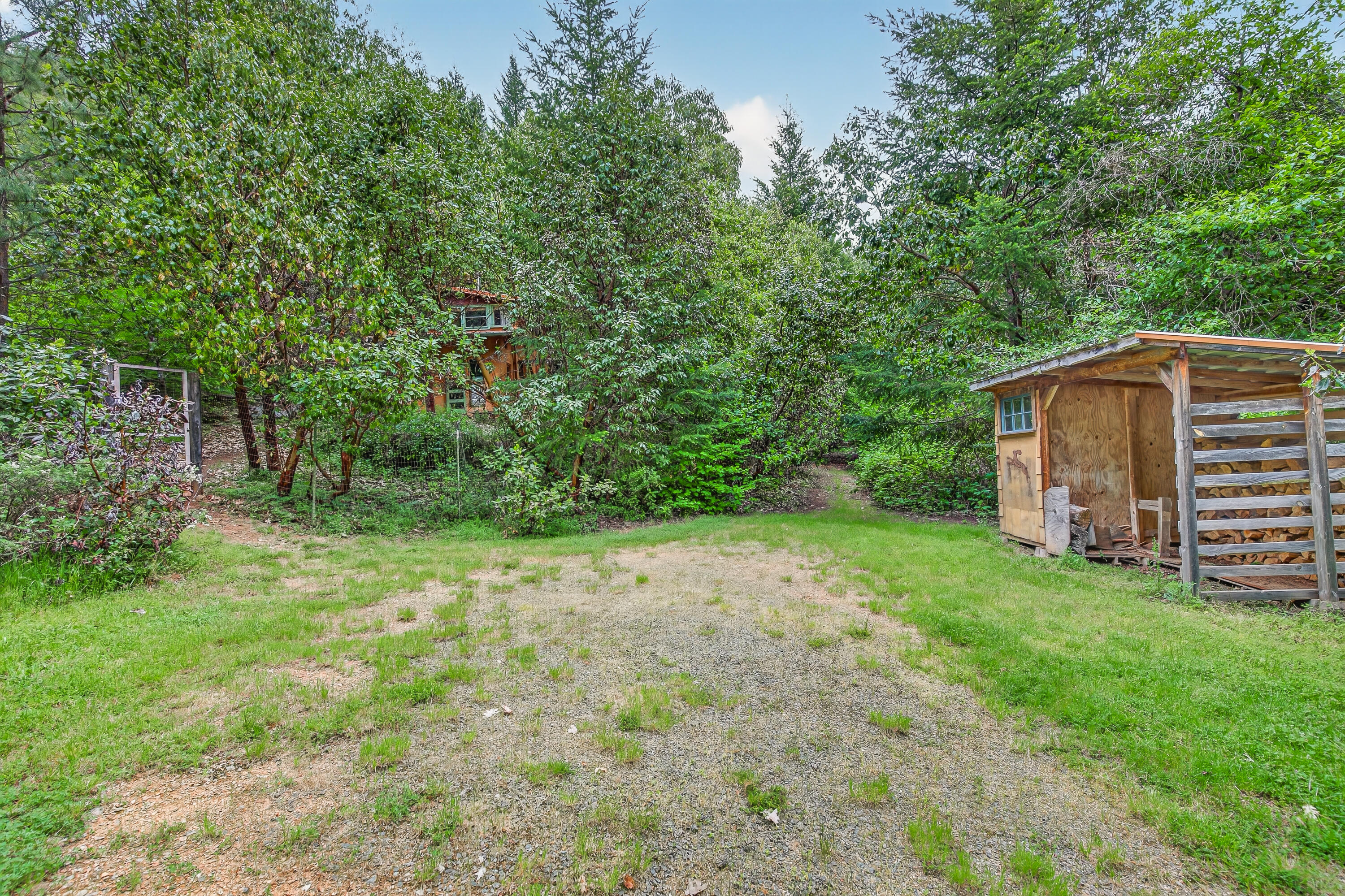 181 Brimstone Road Wolf Creek, OR 97497 - Photo 49 of 72 50-52