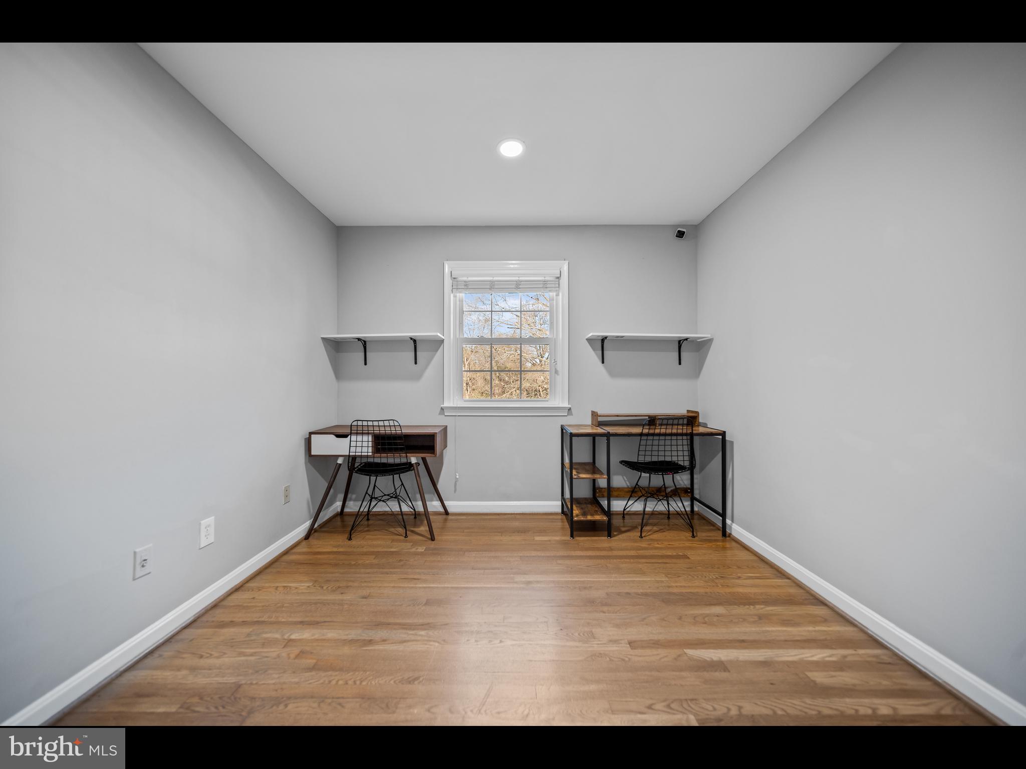 1609 Dunterry Place McLean, VA 22101 - Photo 28 of 36 a view of room with furniture and windows