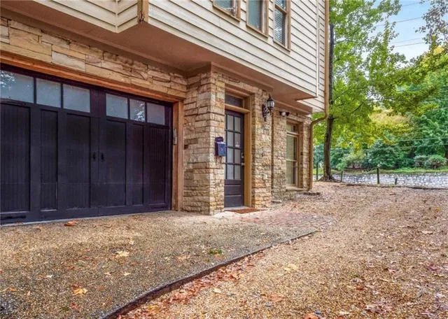 $3,500 | 2846 Piedmont Road Northeast, Unit 1, Atlanta, GA 30305