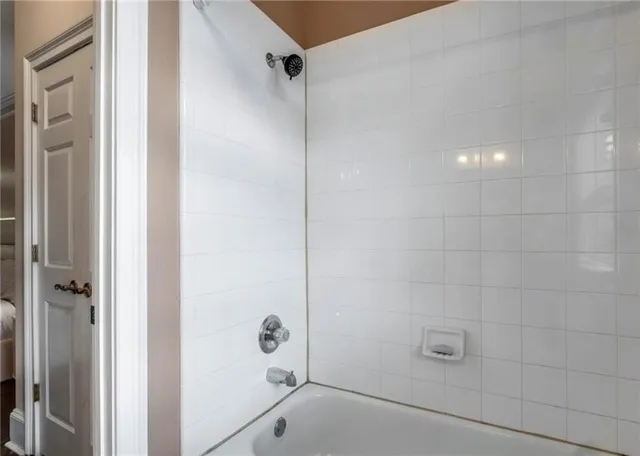 $3,500 | 2846 Piedmont Road Northeast, Unit 1, Atlanta, GA 30305