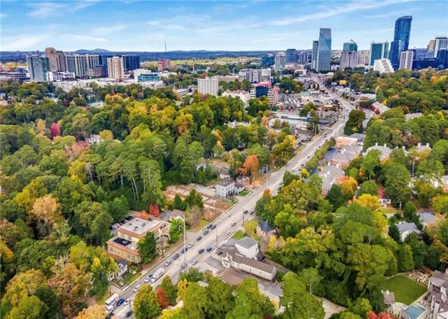 $3,500 | 2846 Piedmont Road Northeast, Unit 1, Atlanta, GA 30305