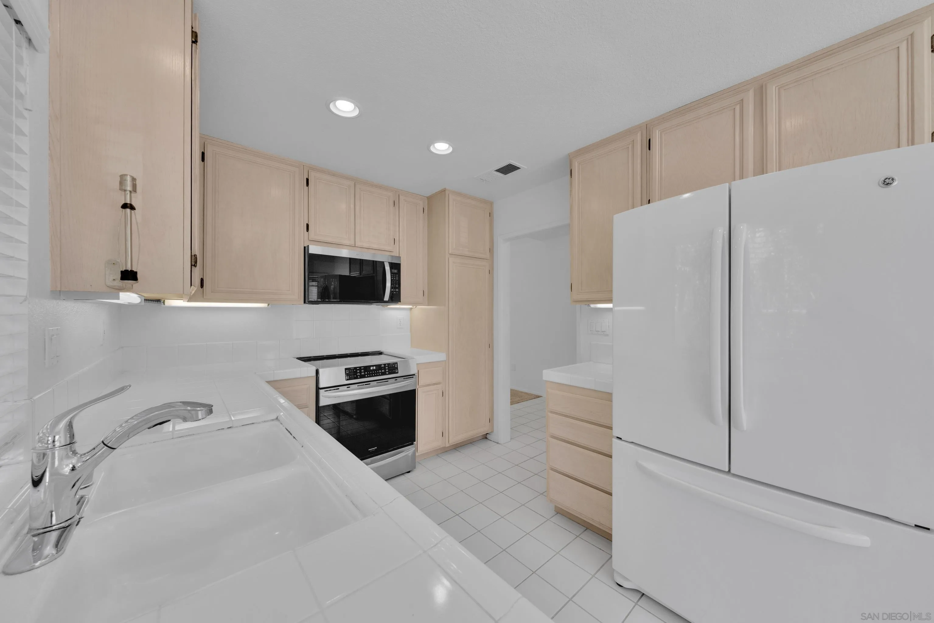 11604 Springside Road San Diego, CA 92128 - Photo 15 of 51