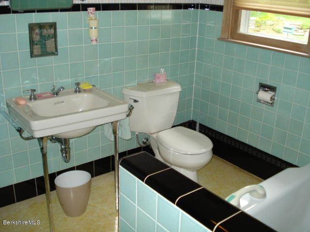 47 Valentine Road Pittsfield, MA 01201 - Photo 15 of 21 Bath With Tile and Tub and Shower