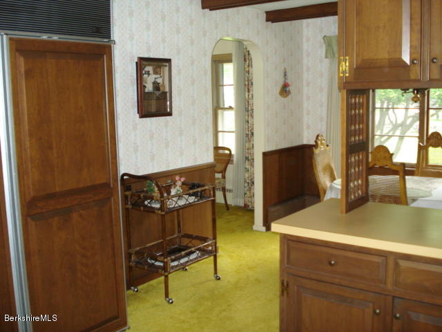 47 Valentine Road Pittsfield, MA 01201 - Photo 6 of 21 Kitchen