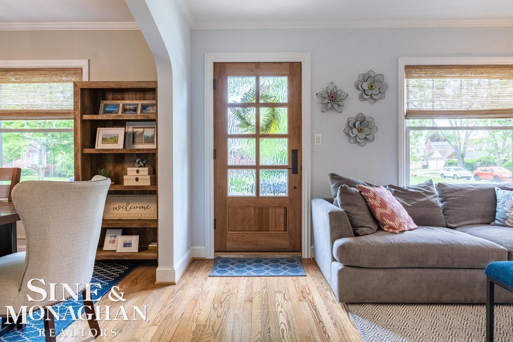1458 Hampton Road Grosse Pointe, MI 48236 - Photo 2 of 28