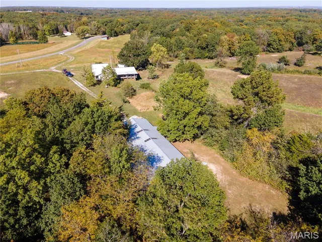 $960,000 | 27232 Z Highway, Canton, MO 63435