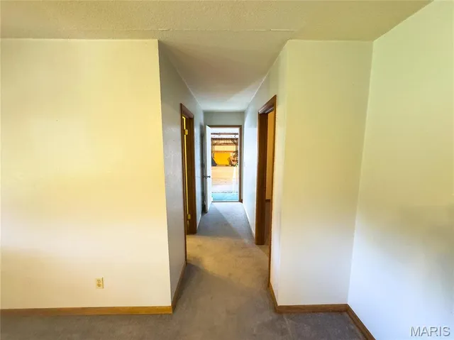 $960,000 | 27232 Z Highway, Canton, MO 63435