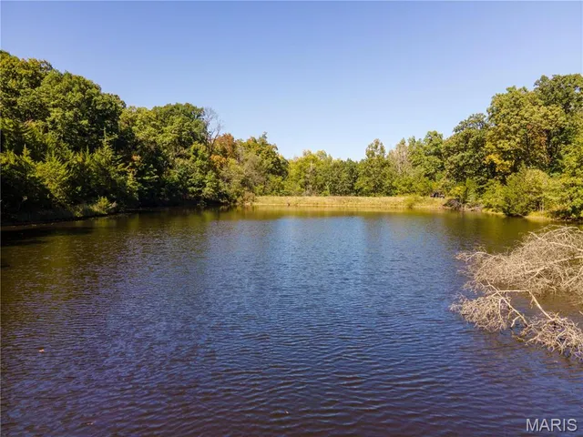 $960,000 | 27232 Z Highway, Canton, MO 63435