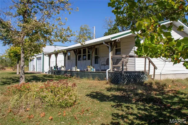 $960,000 | 27232 Z Highway, Canton, MO 63435