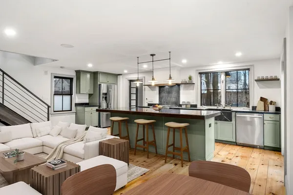 $795,000 | 32 Buffum Street, Unit 2, Salem, MA 01970