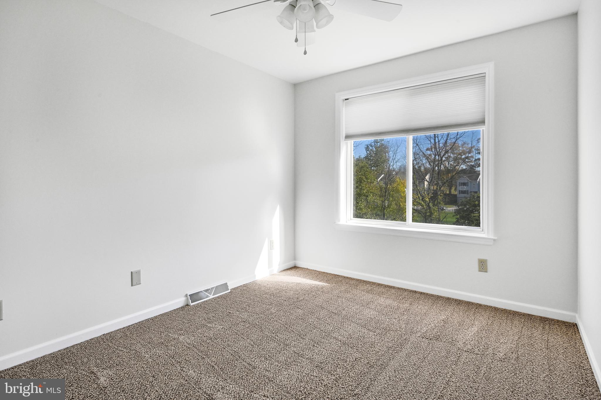 187 Riders Way Lebanon, PA 17042 - Photo 17 of 24 Gallery Image 17