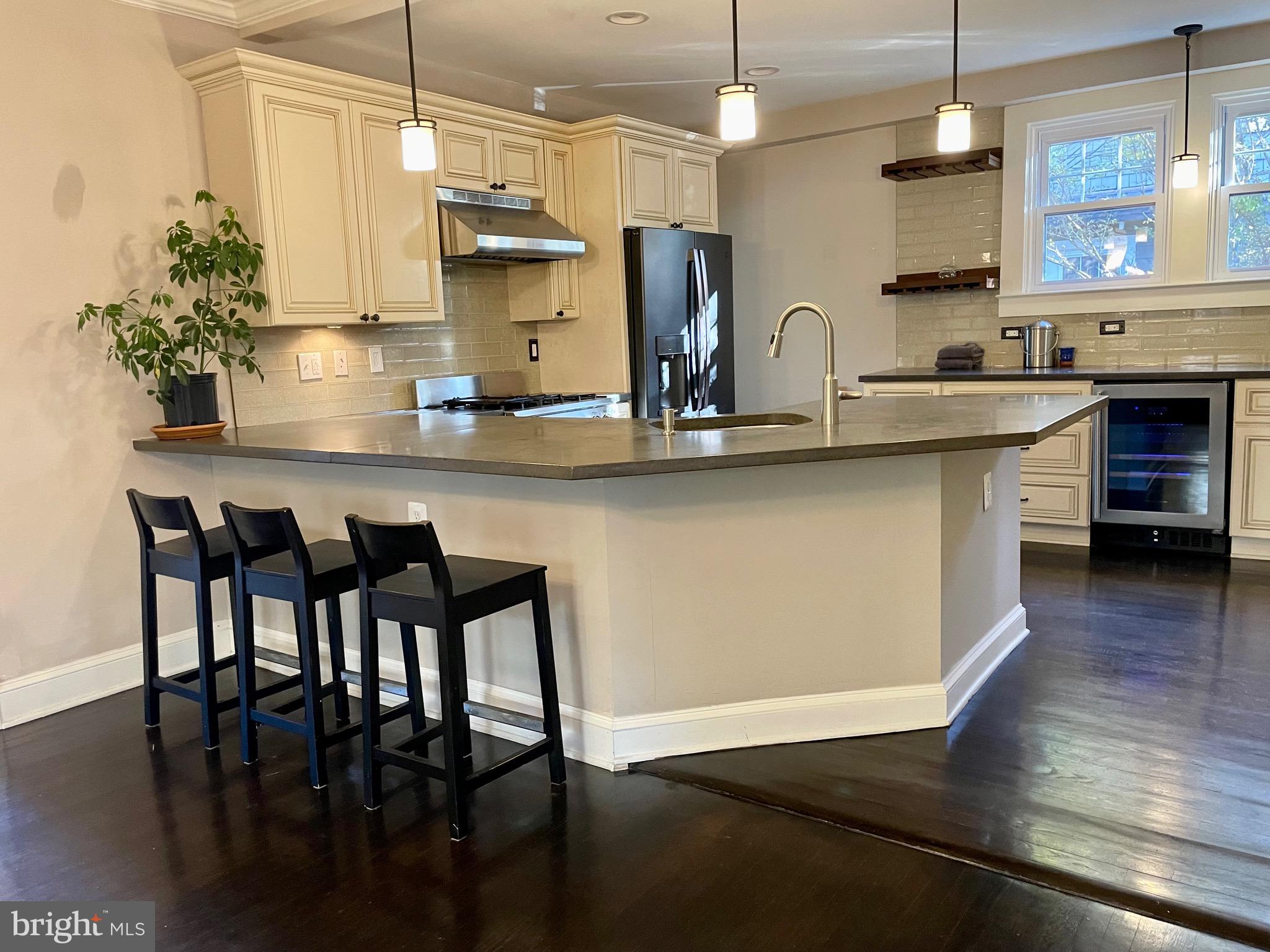 606 Cedarcroft Road Baltimore, MD 21212 - Photo 7 of 47