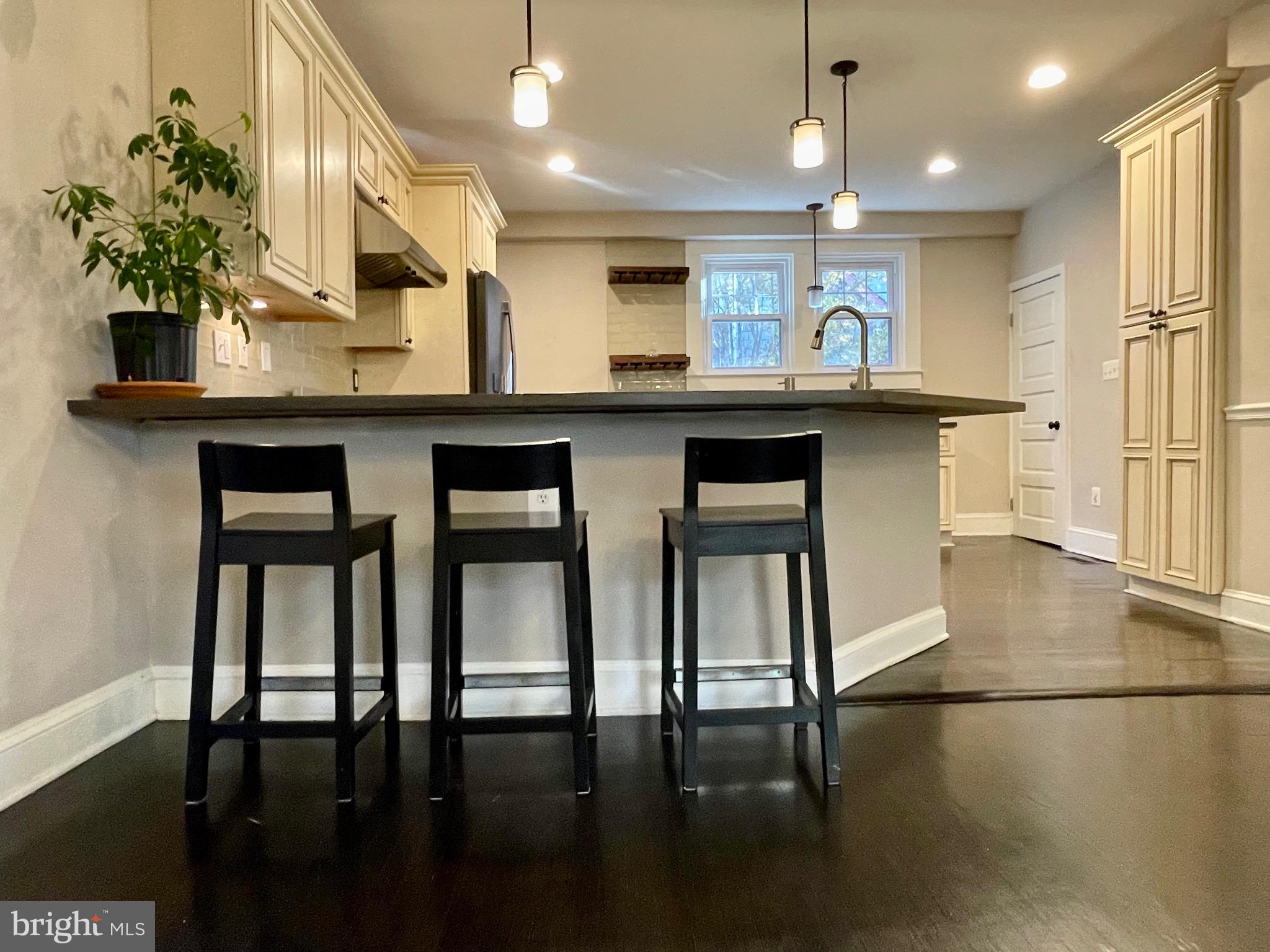 606 Cedarcroft Road Baltimore, MD 21212 - Photo 8 of 47