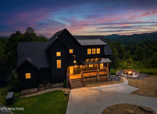 $1,895,000 | 2843 Cedar Falls Way, Sevierville, TN 37862