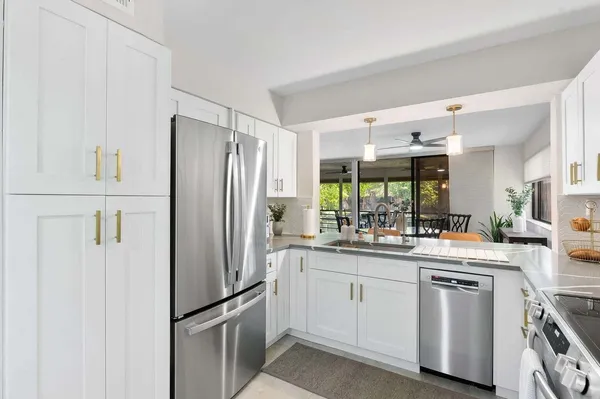 $3,000 | 11230 Green Lake Drive, Unit 204, Boynton Beach, FL 33437