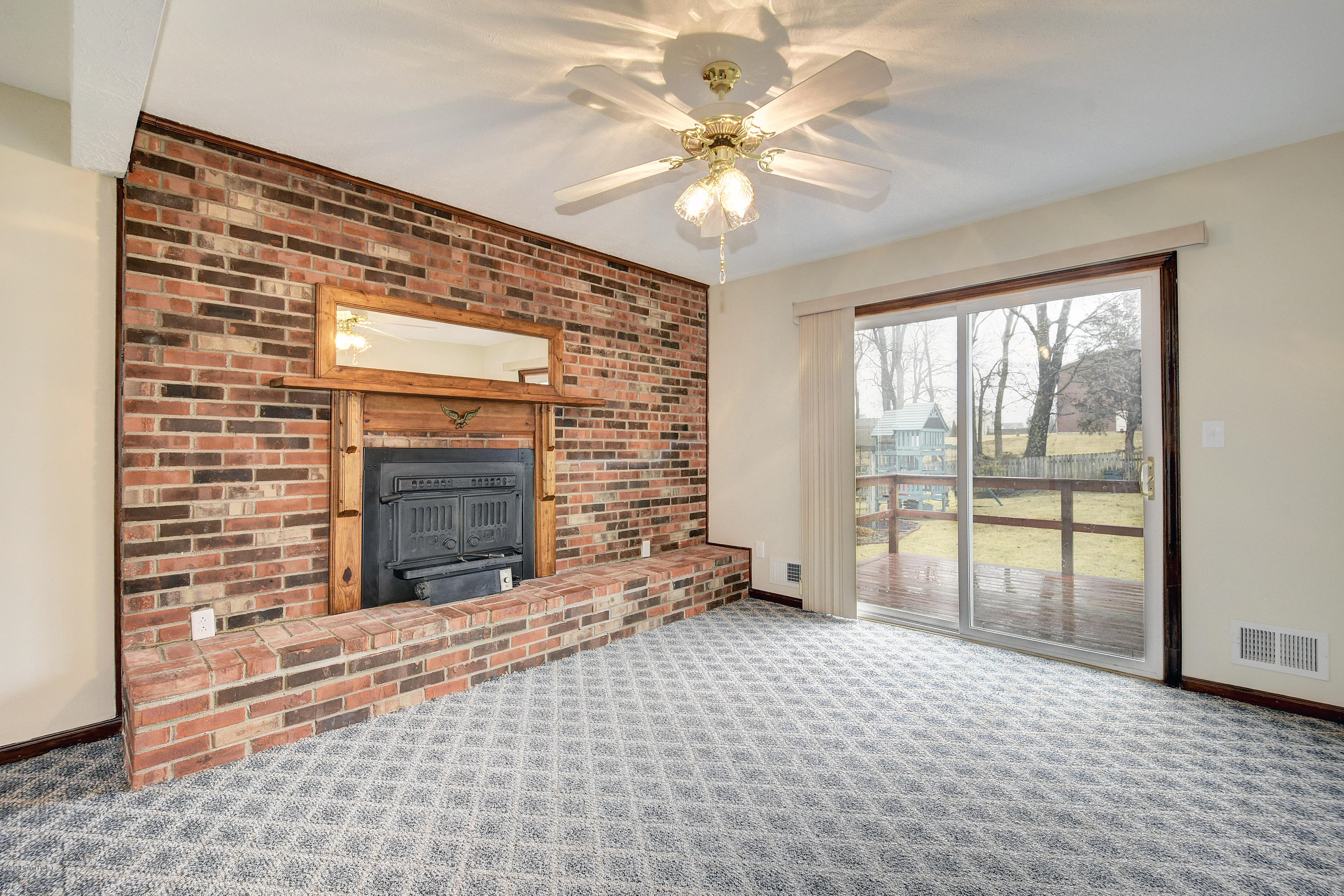 6615 El Rancho Road Louisville, KY 40291 - Photo 5 of 34 _DSC1893_5_6