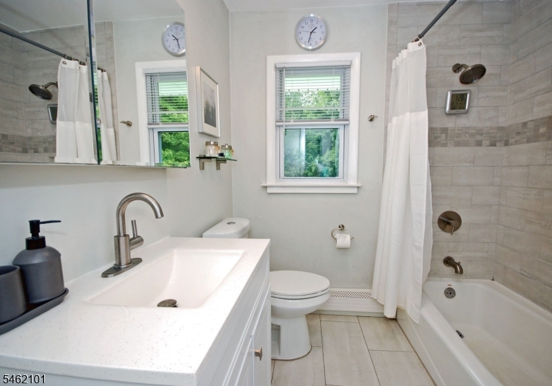 202 Long Hill Road Little Falls, NJ 07424 - Photo 13 of 37 Gallery Image 13