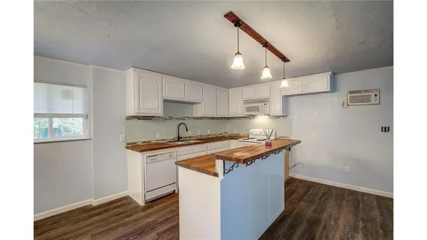 $180,000 | 208 Miller Street, Mount Vernon, TX 75457