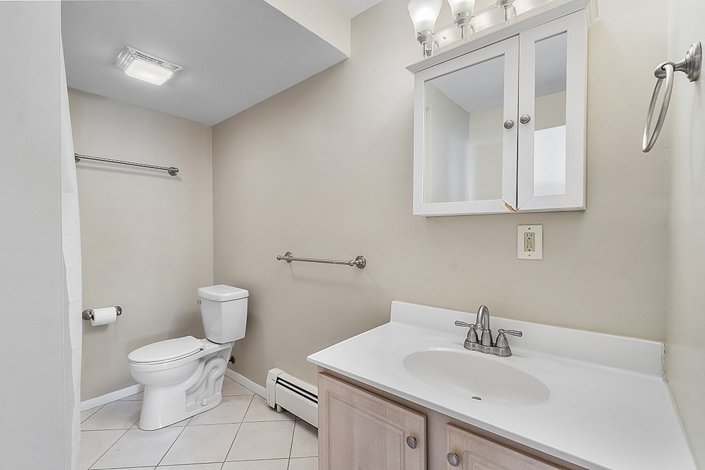 88 Beacon Street, Unit 5 Lawrence, MA 01843 - Photo 13 of 21