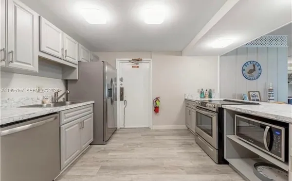 $2,000 | 1561 Northeast 12th Terrace, Unit ##, Jensen Beach, FL 34957