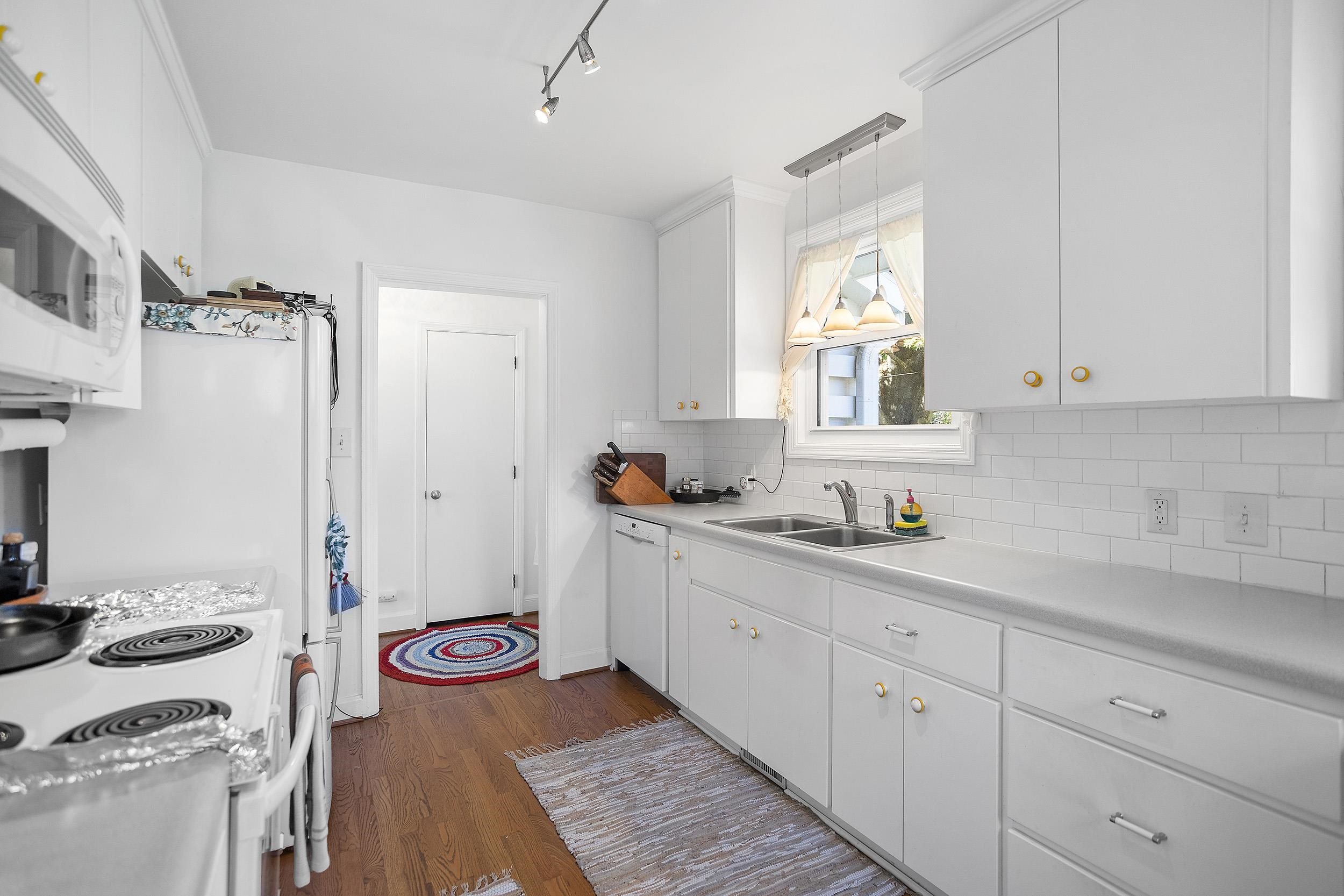 724 East Whitaker Mill Road Raleigh, NC 27608 - Photo 12 of 35 Photo 12