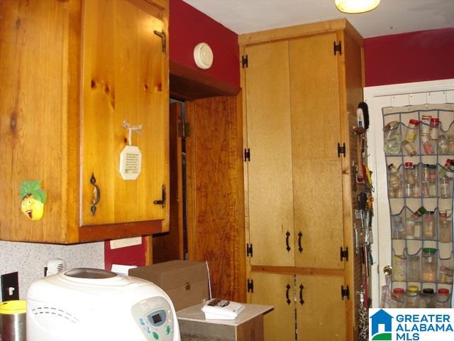 528 Sunhill Road Northwest Birmingham, AL 35215 - Photo 13 of 40