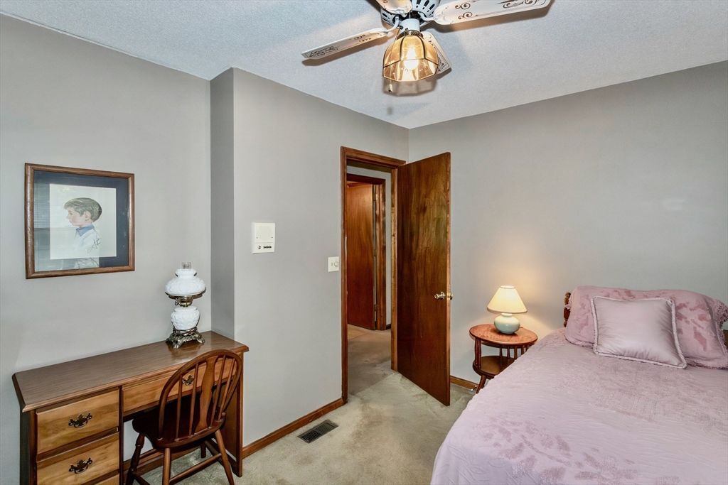 419 Southwick Road, Unit Q71 Westfield, MA 01085 - Photo 28 of 42