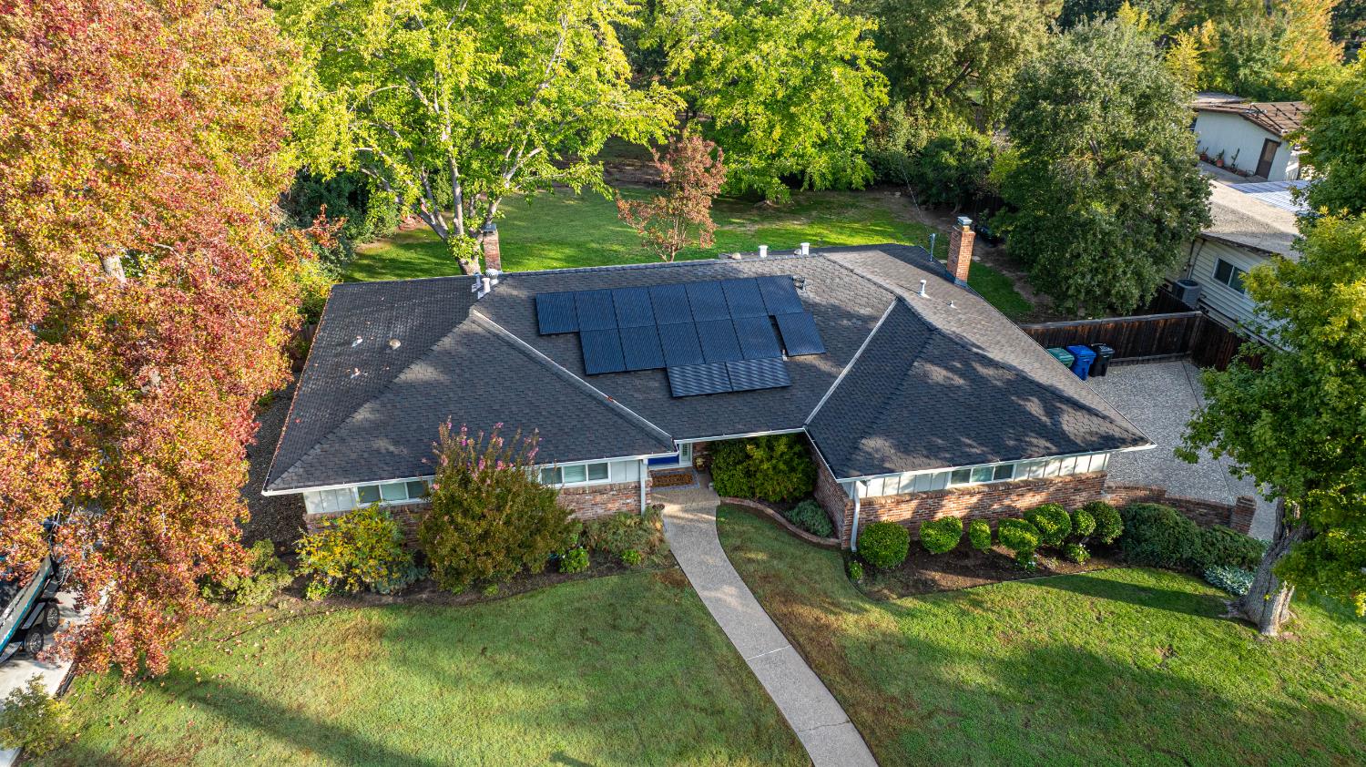 4631 Nickles Way Sacramento, CA 95864 - Photo 39 of 40 an aerial view of house with yard