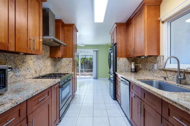 $2,399,988 | 1014 West Homestead Road, Sunnyvale, CA 94087