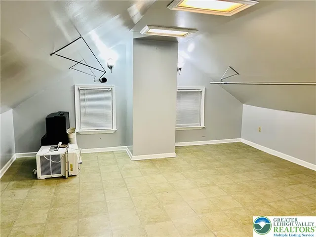 $337,000 | 302 North 2nd Street, Emmaus, PA 18049