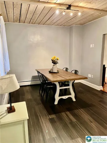 $337,000 | 302 North 2nd Street, Emmaus, PA 18049