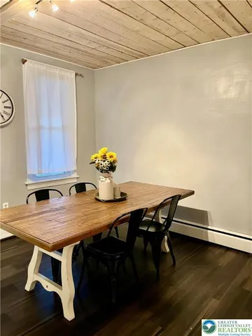 $337,000 | 302 North 2nd Street, Emmaus, PA 18049