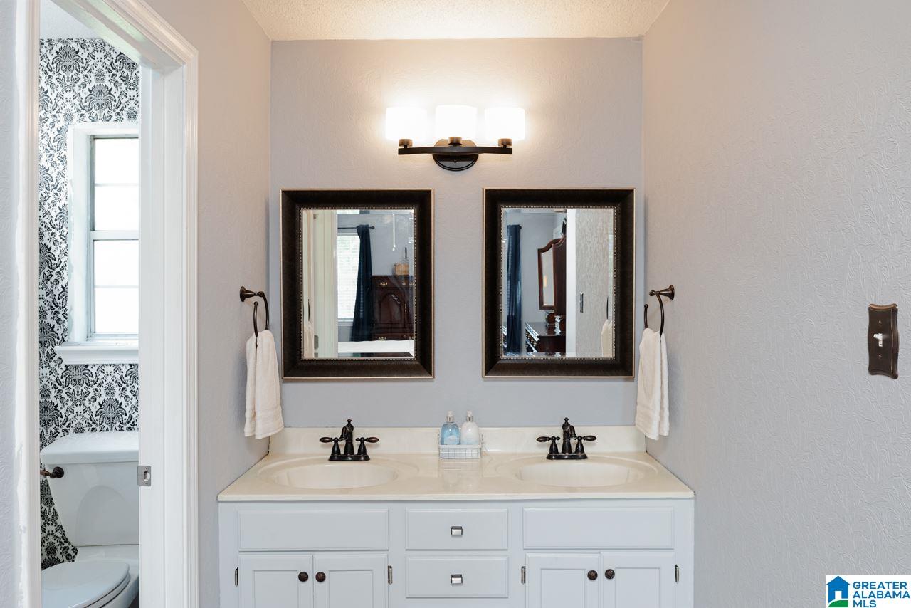 217 Dolphin Court Alabaster, AL 35007 - Photo 17 of 34