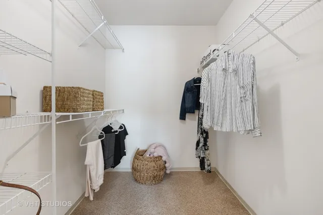 $2,449 | 84 Sterling Circle, Unit 202, Wheaton, IL 60189