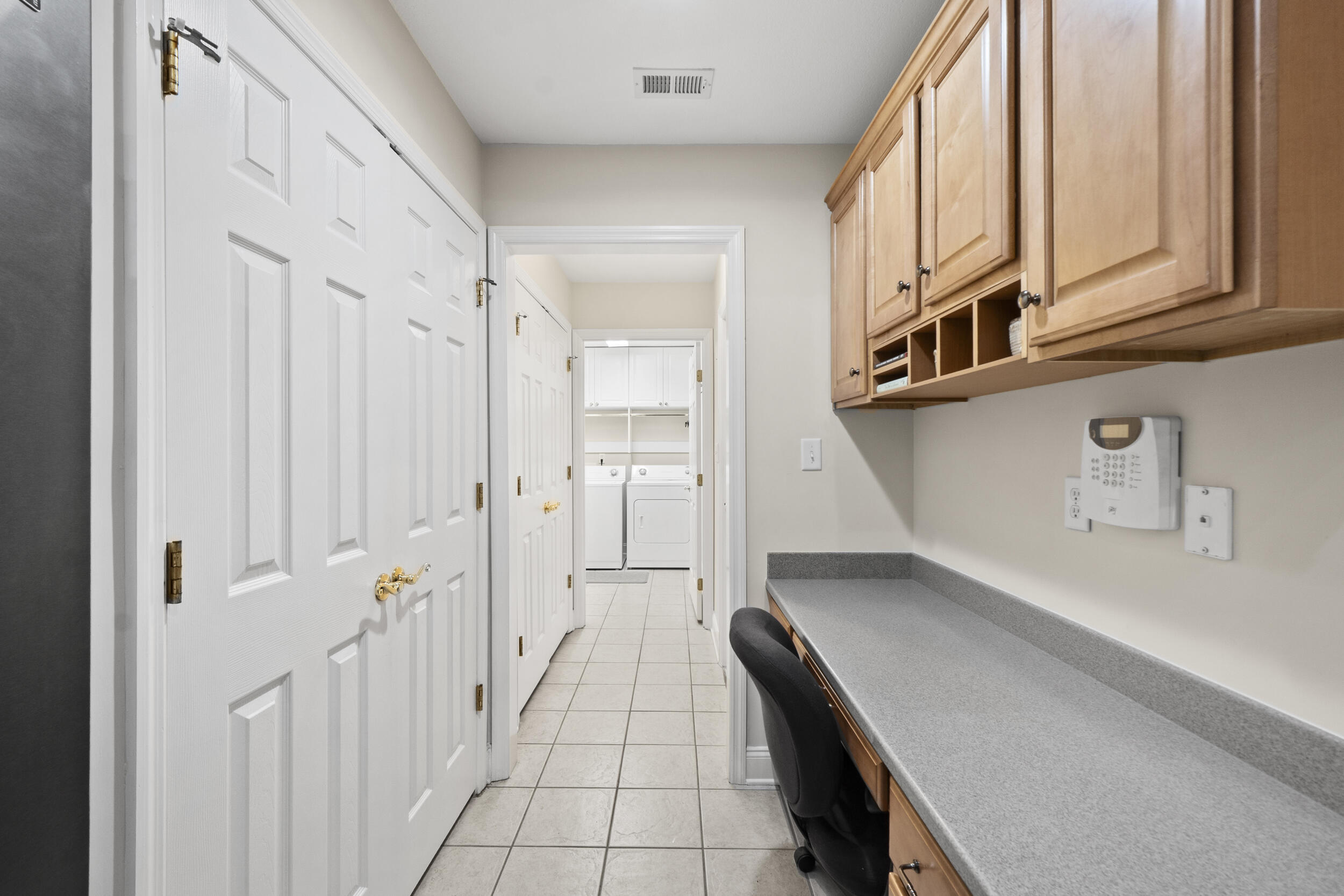 2437 Baskette Way Chattanooga, TN 37421 - Photo 23 of 27 Hallway with Large Pantry
