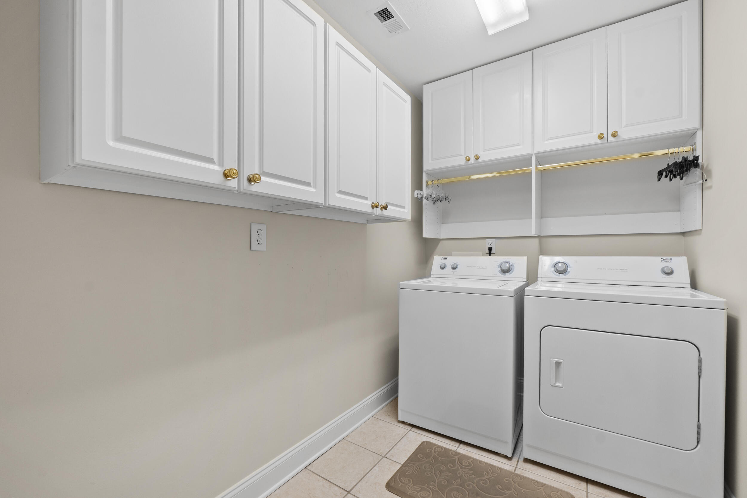 2437 Baskette Way Chattanooga, TN 37421 - Photo 24 of 27 Laundry Room