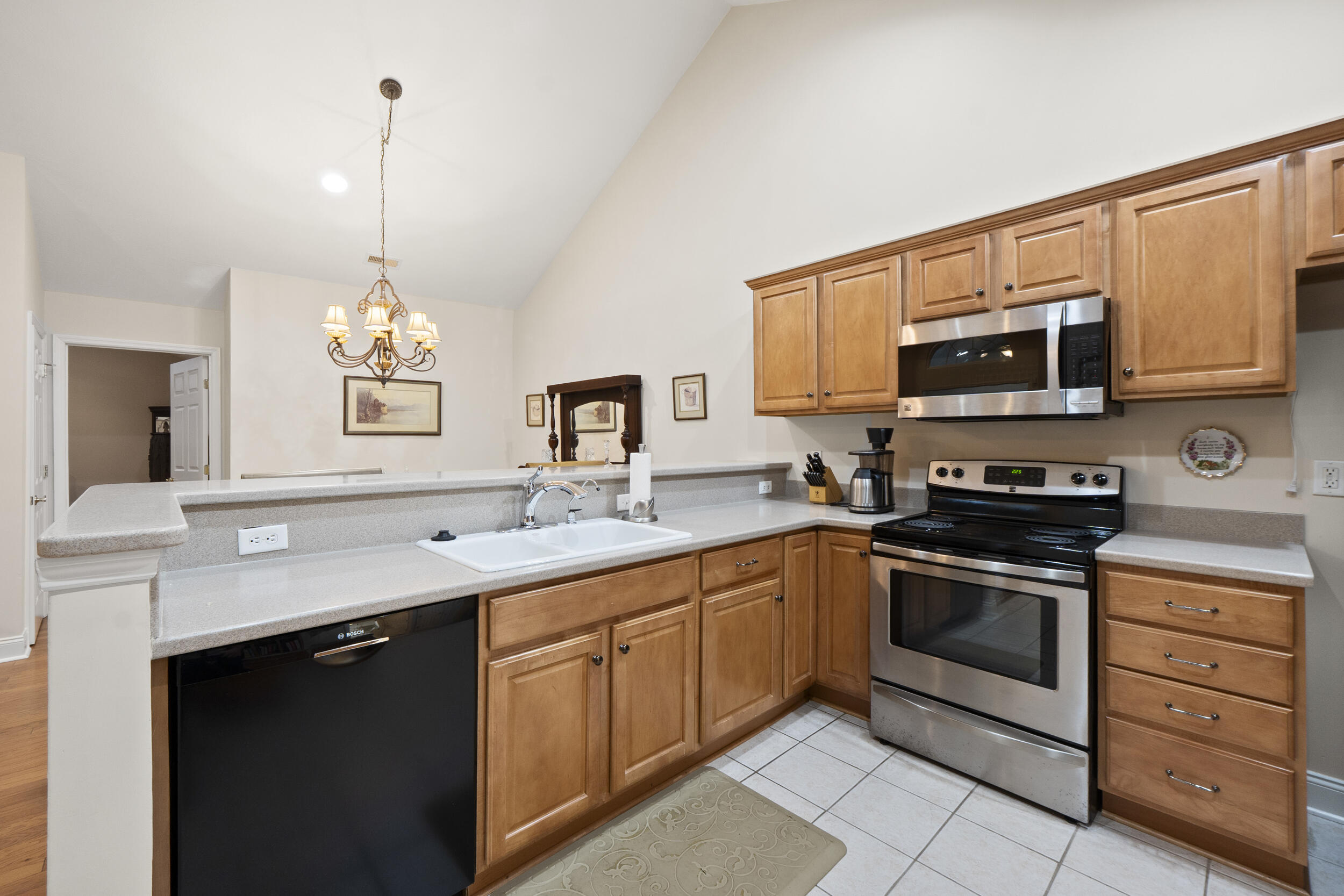 2437 Baskette Way Chattanooga, TN 37421 - Photo 8 of 27 Kitchen