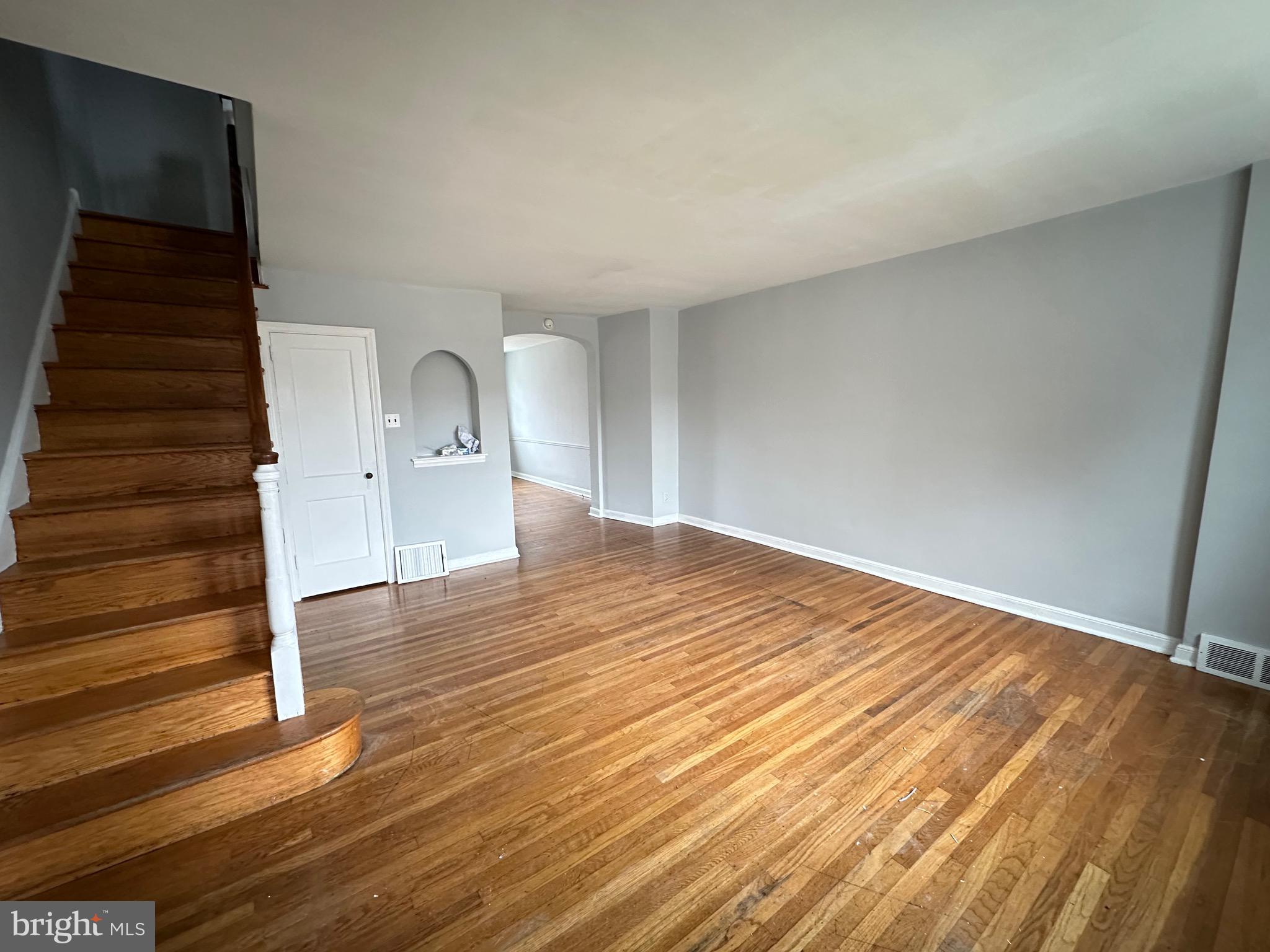 3237 Tyson Avenue Philadelphia, PA 19149 - Photo 2 of 10