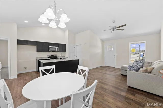 $274,900 | 278 Railroad Street, Moscow Mills, MO 63362